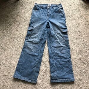 Light blue cargo jeans 29 waist
